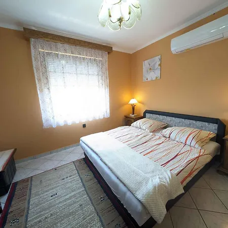 In - Balaton 18583 Apartamento